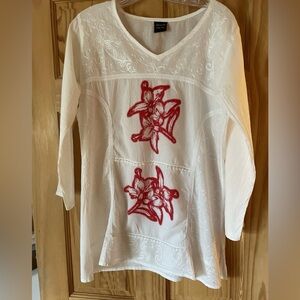 Elegant White Tunic with Red Floral Design